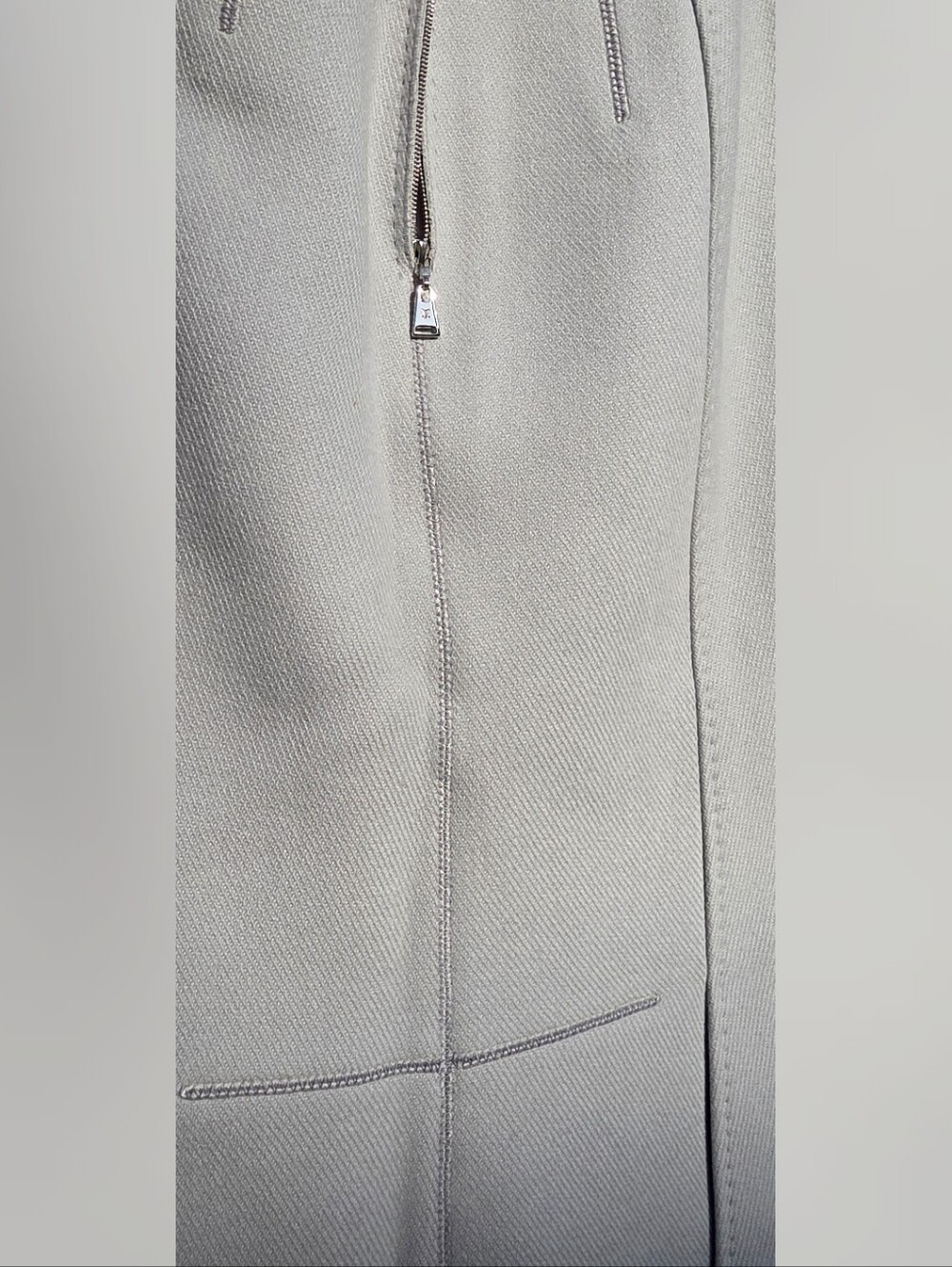 Louis Vuitton Fall 2007 Look 30 Light Grey Wool Silk Lined Midi Skirt FR 38/US 6 - Picture 5 of 8